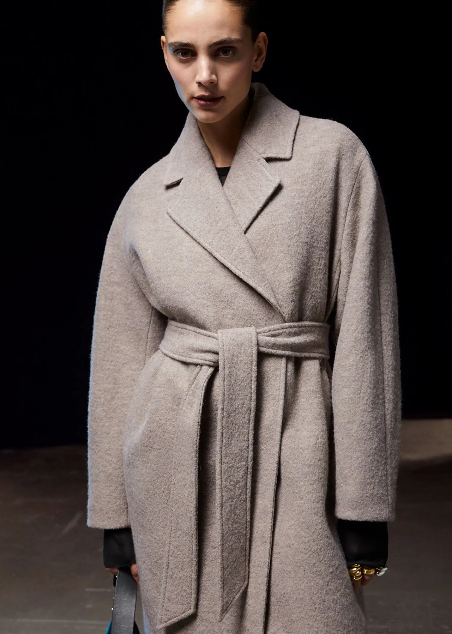 Cheap Voluminos Uldfrakke Med Baelte Kvinder Frakker & Jakker