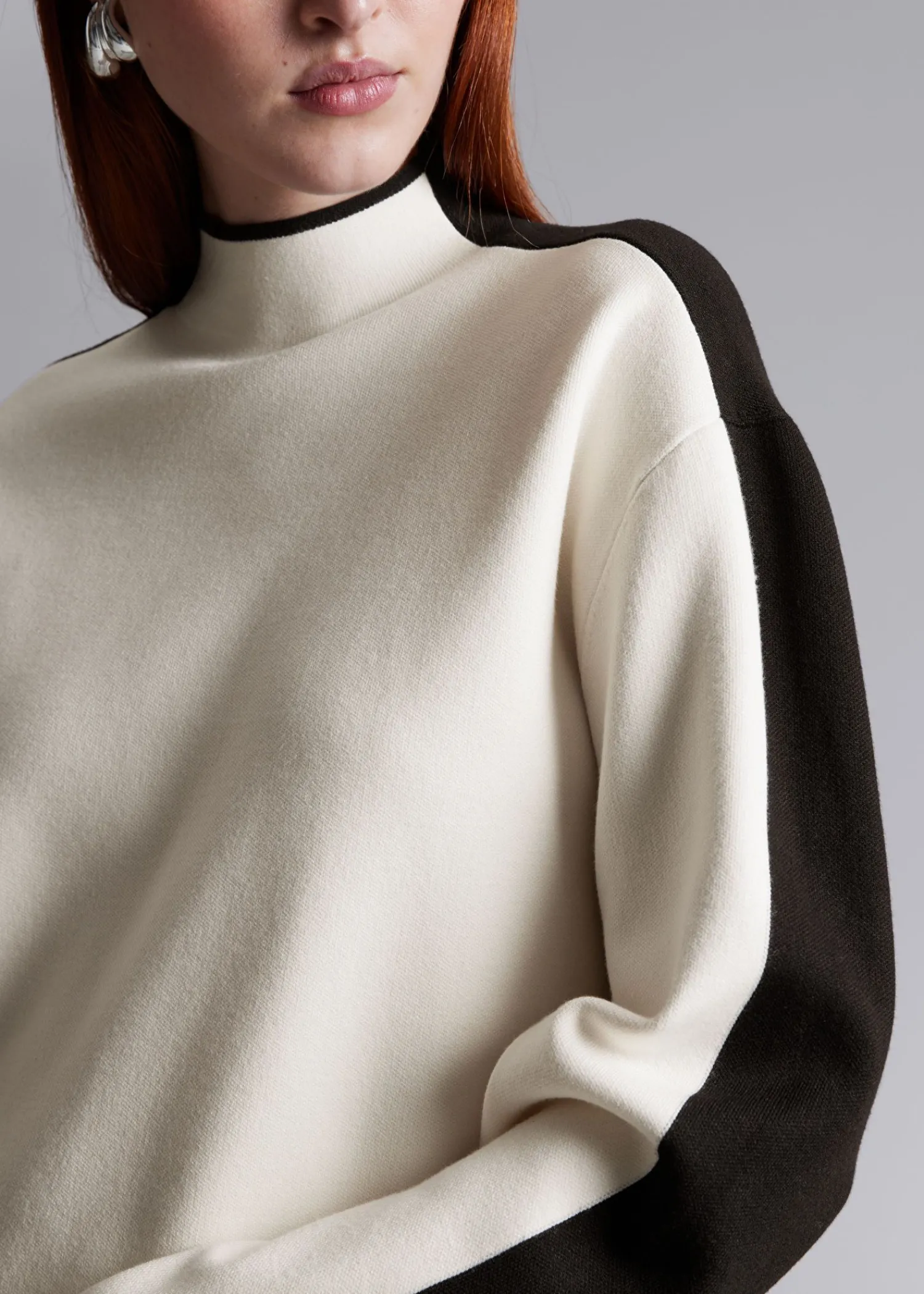 Online Asymmetrisk Tofarvet Top Kvinder Strik