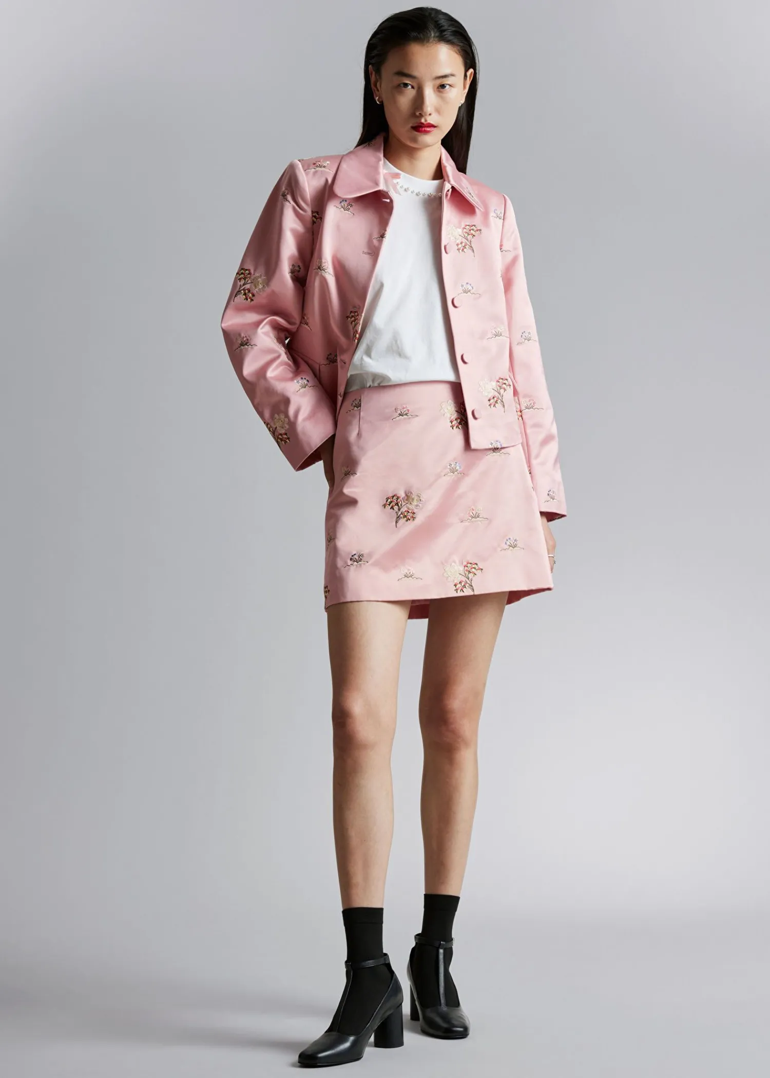 Shop Blomsterbroderi Satin Mininederdel Kvinder Sæt Og Dragter