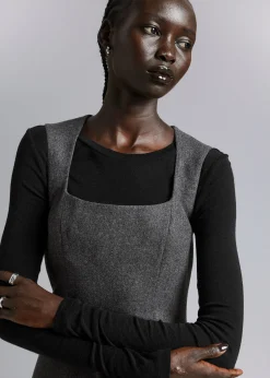 Sale Midikjole I Uld Uden Aermer Kvinder Kjoler