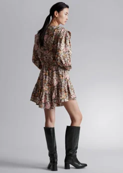 Store Voluminos V-Cut Mini Kjole Kvinder Kjoler